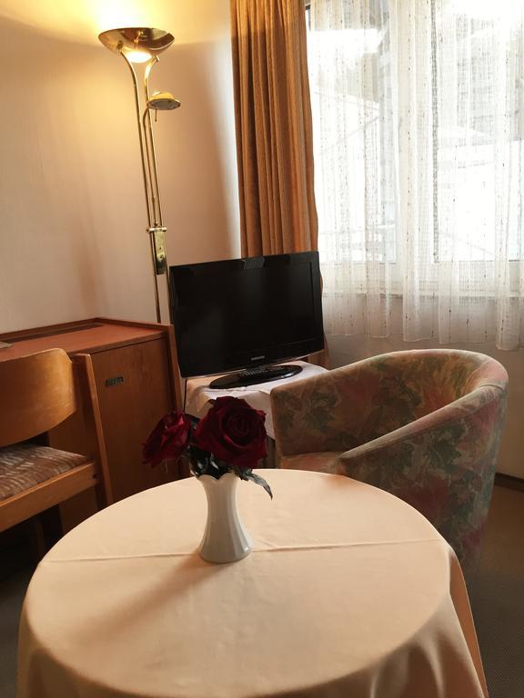 Hotel Ambassador Bona Quarto foto